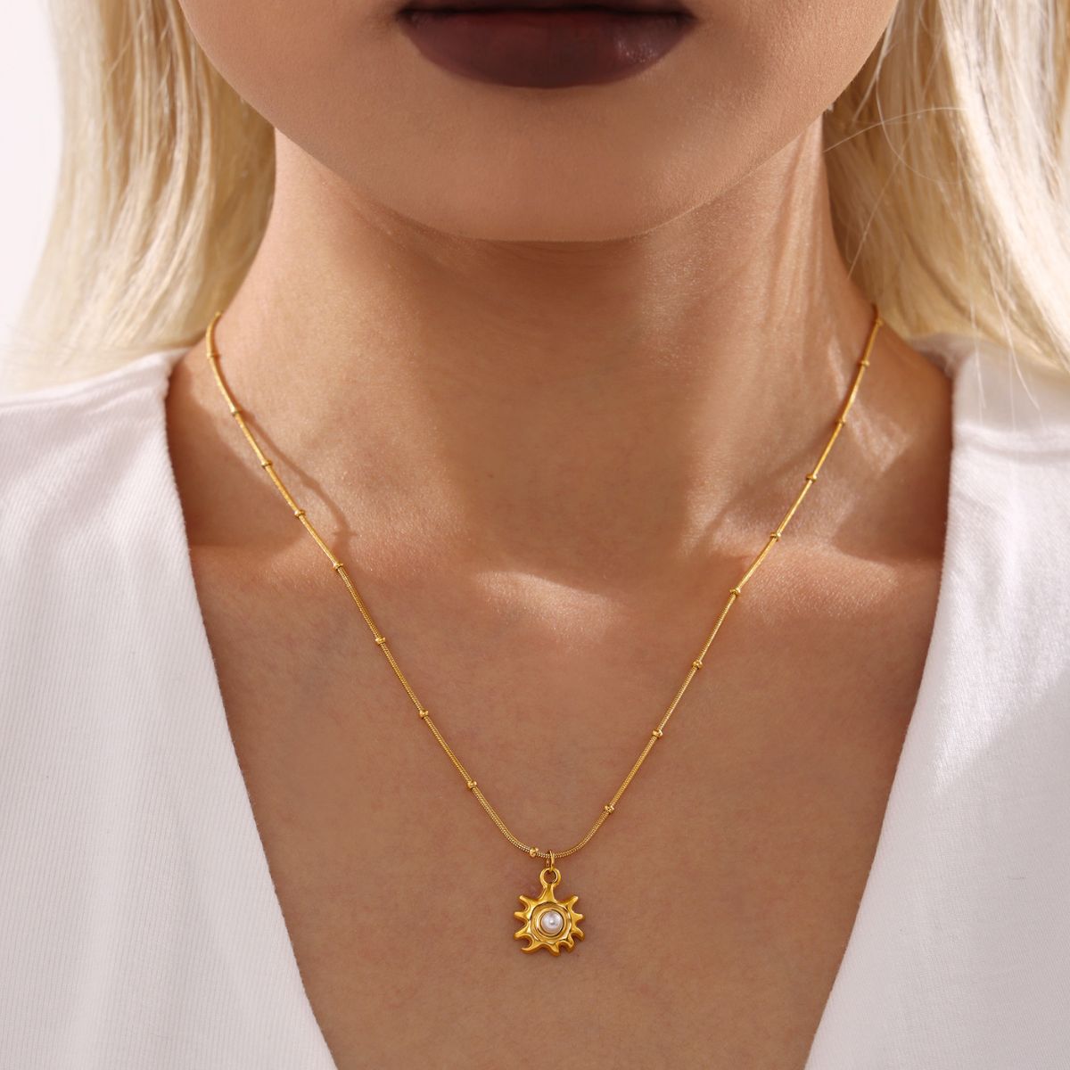18K Gold-Plated Shell Pearl Necklace Gold One Size