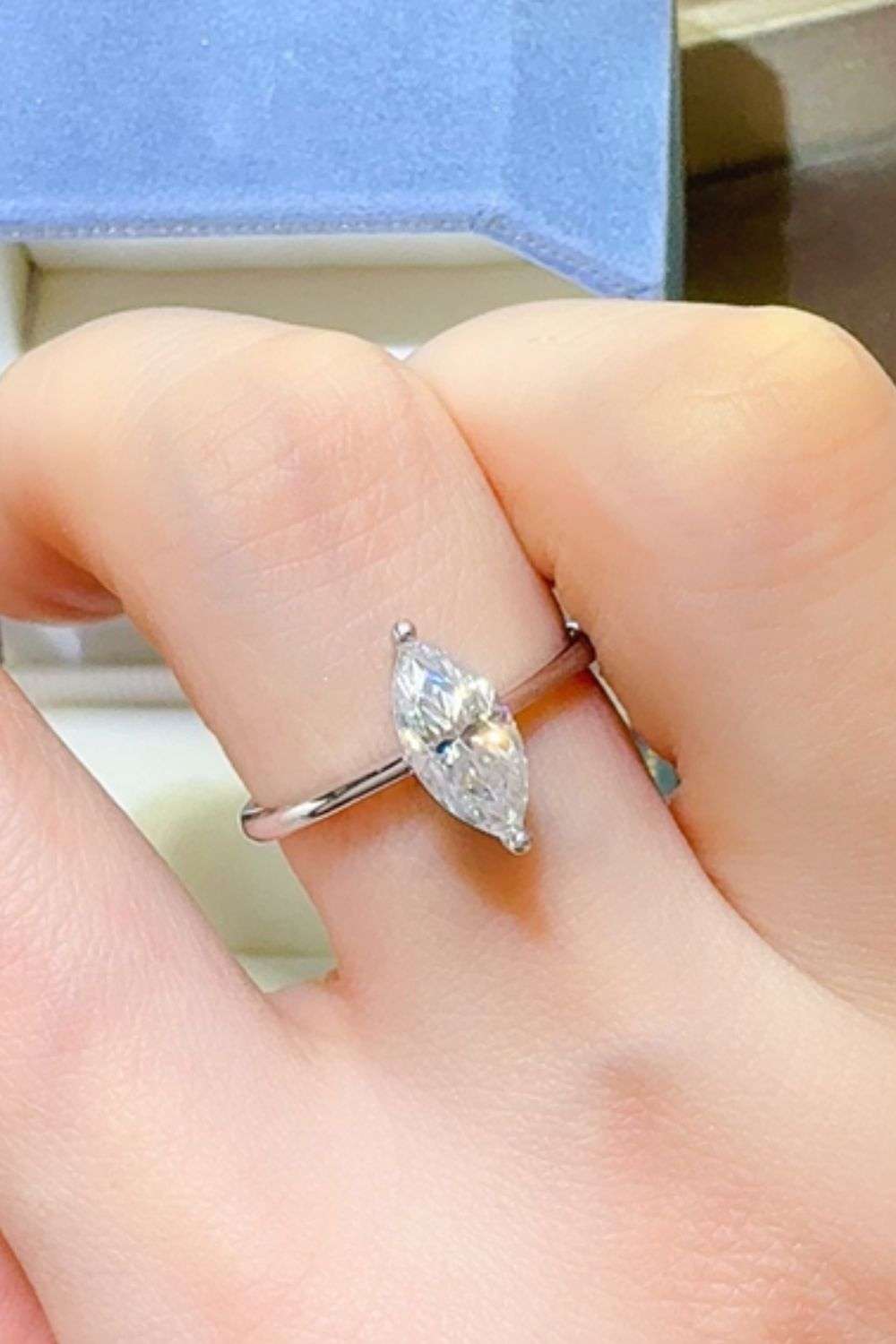 2 Carat Moissanite 925 Sterling Silver Ring White