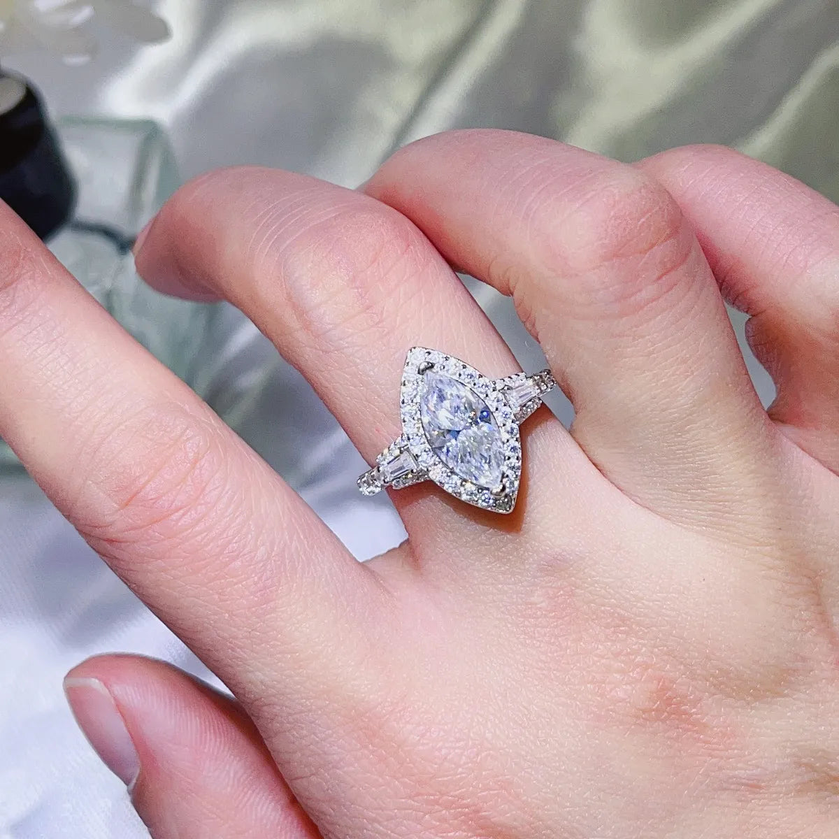 2 Carat Moissanite 925 Sterling Silver Ring White