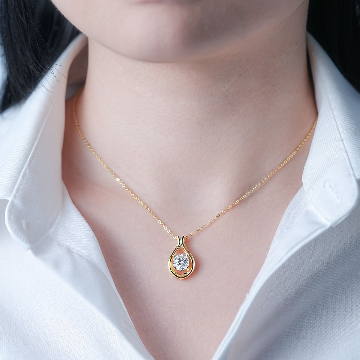 2 Carat Moissanite 925 Sterling Silver Pendant Necklace Gold One Size