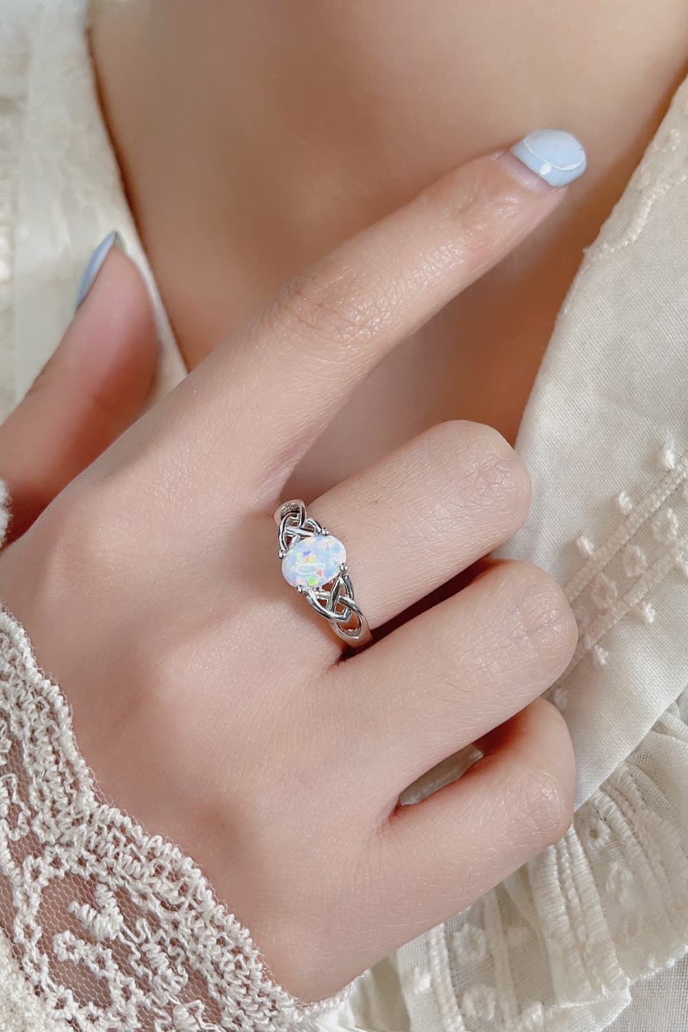 Crisscross 4-Prong Opal Ring White