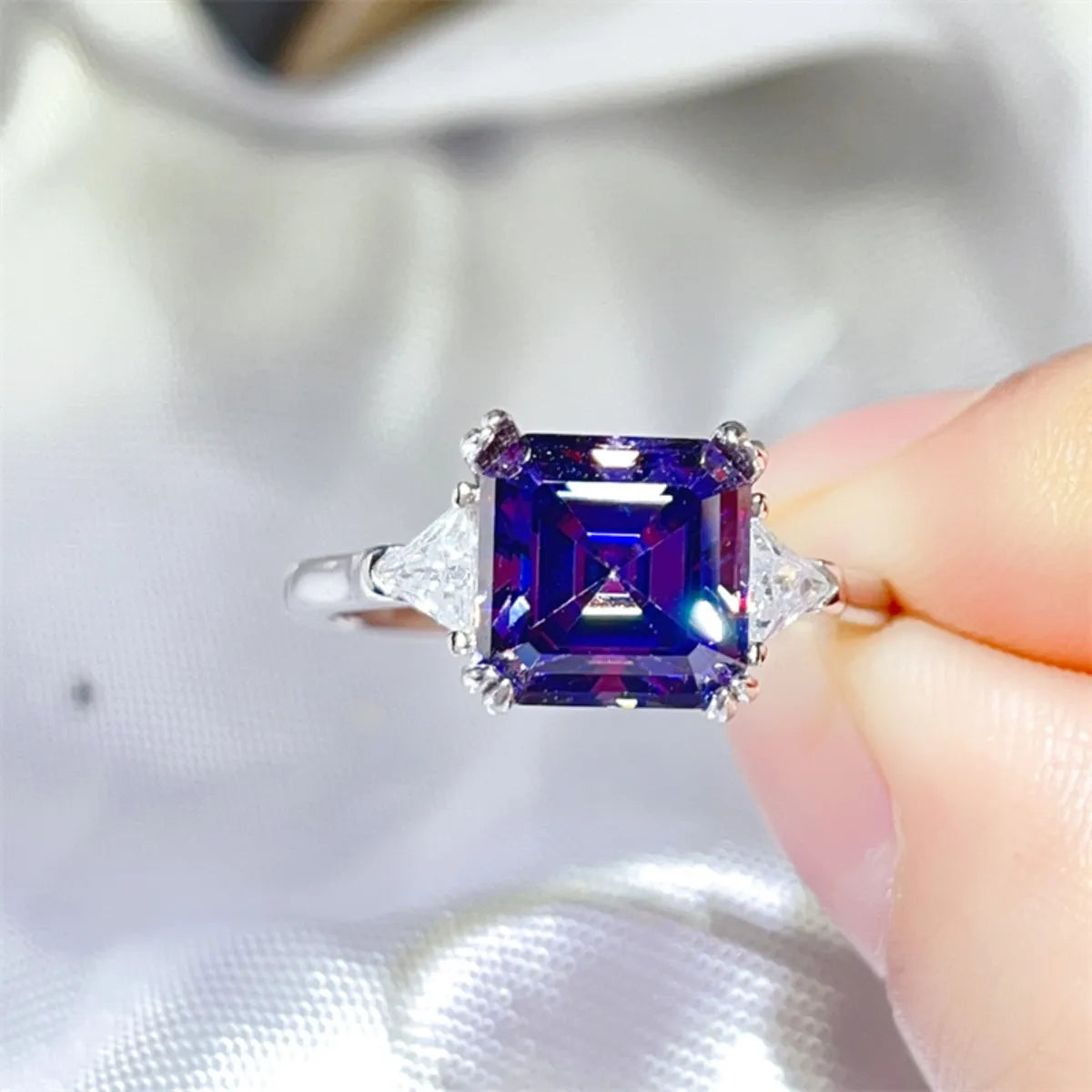2 Carat Moissanite 925 Sterling Silver Ring
