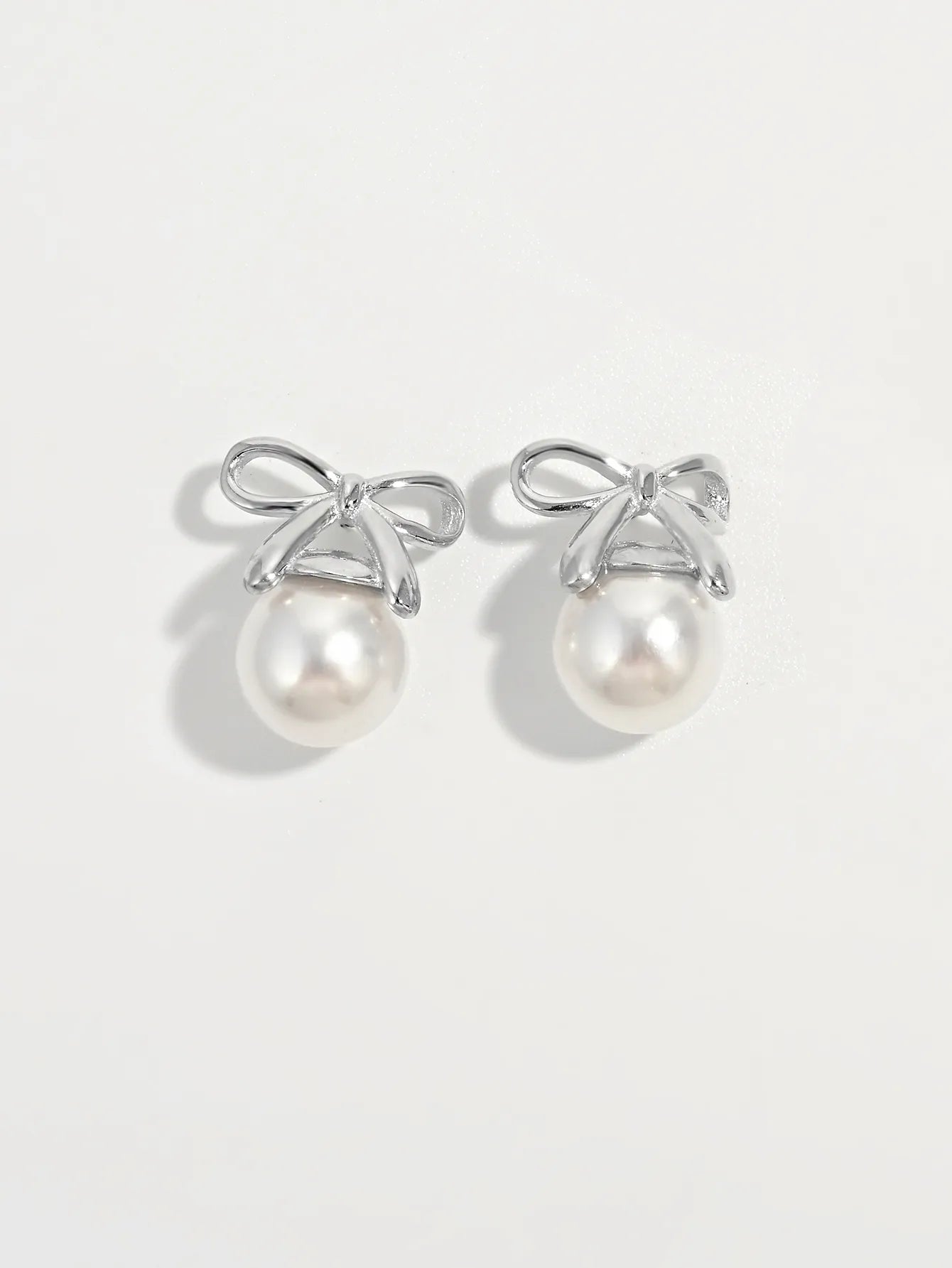 925 Sterling Silver Pearl Bow Earrings