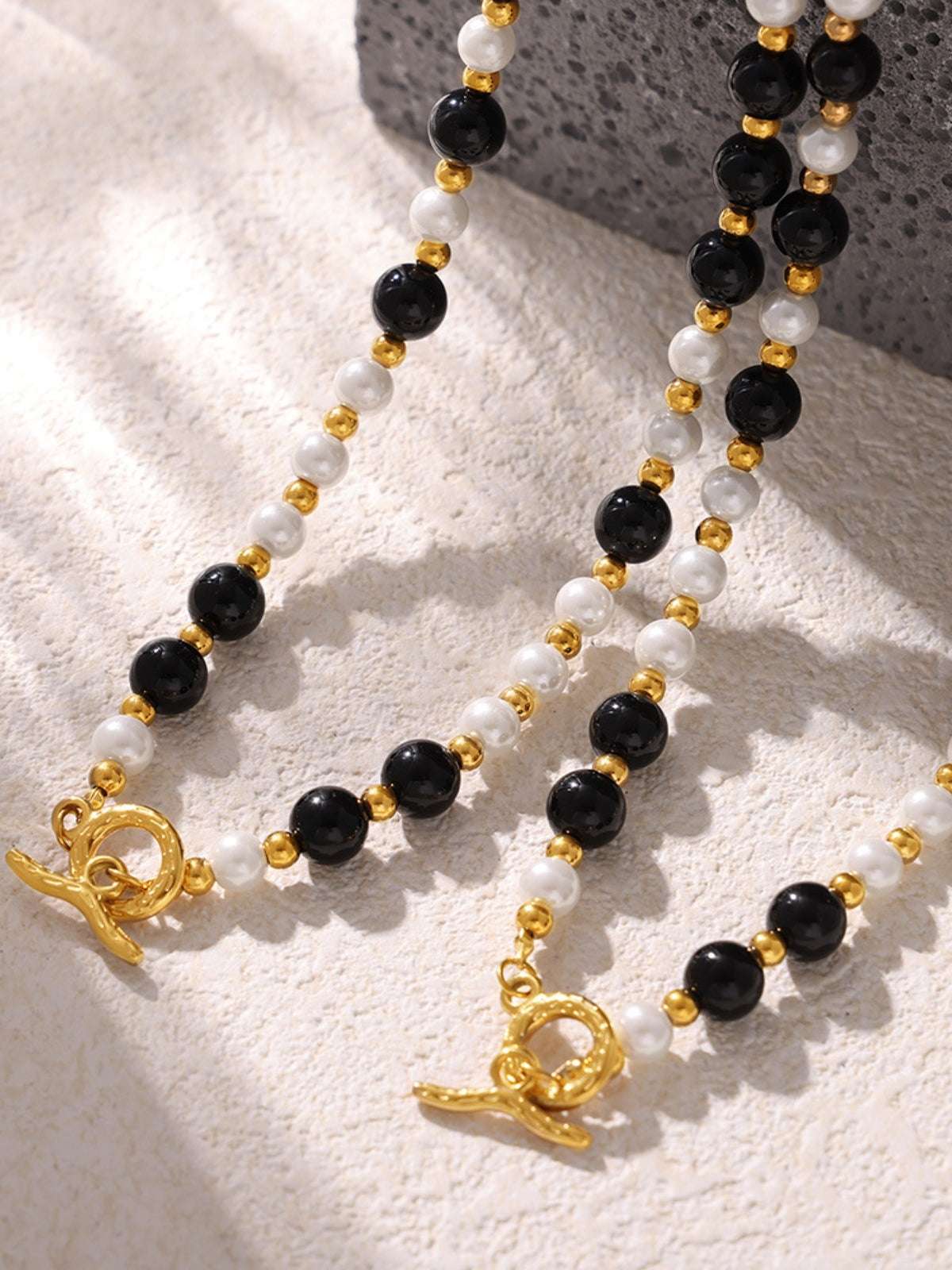 Stainless Steel Agate Shell Bead Necklace Gold One Size